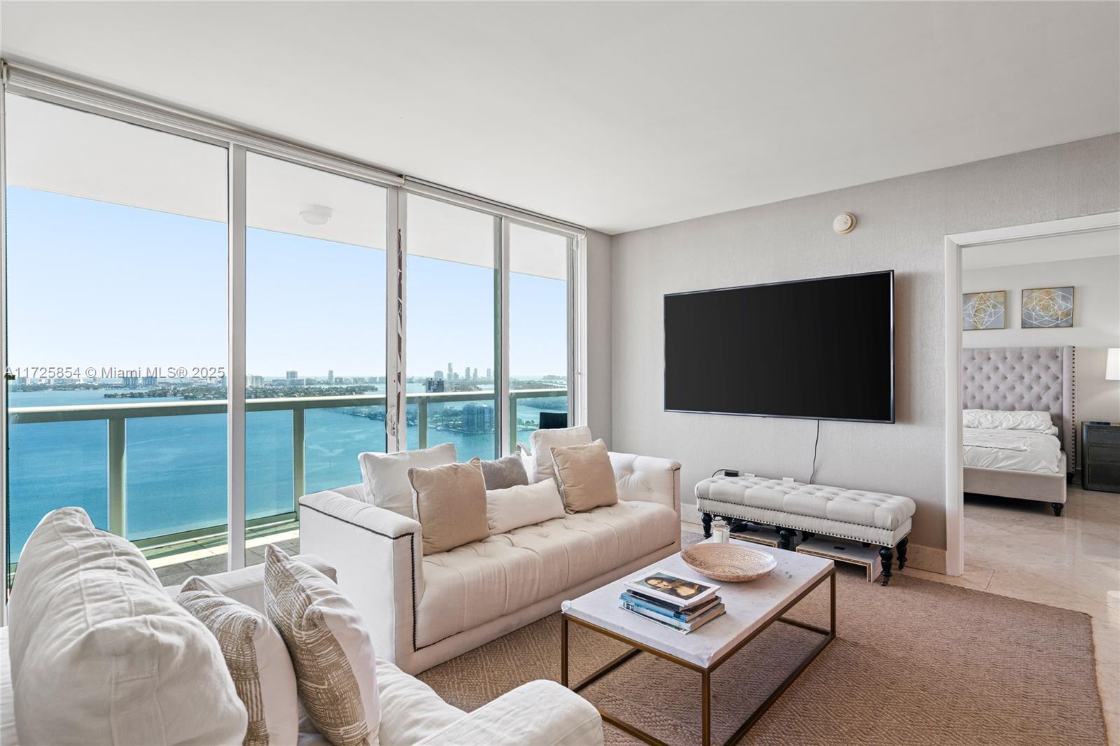 1800 N Bayshore Dr # 3207