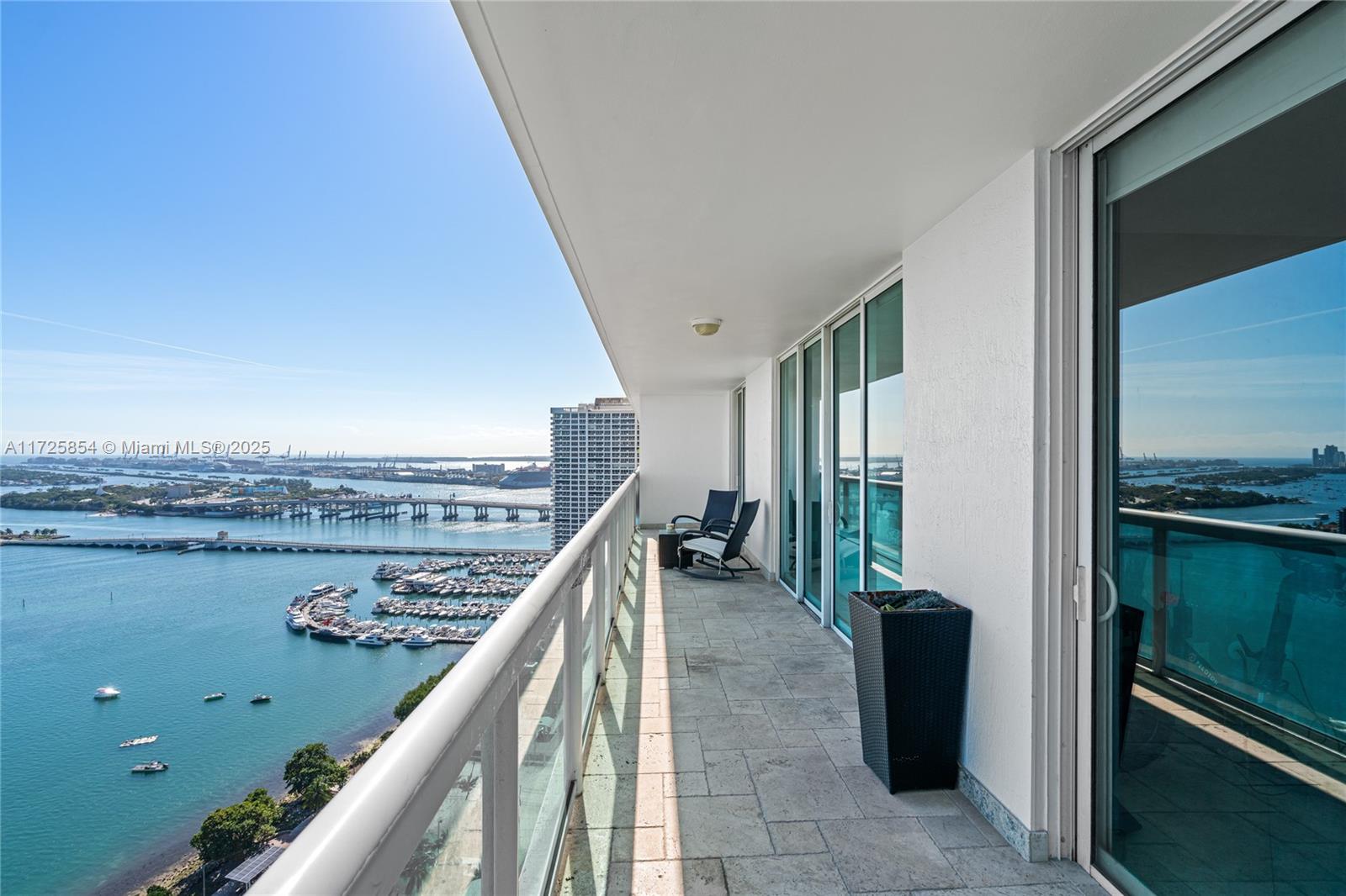 1800 N Bayshore Dr # 3207