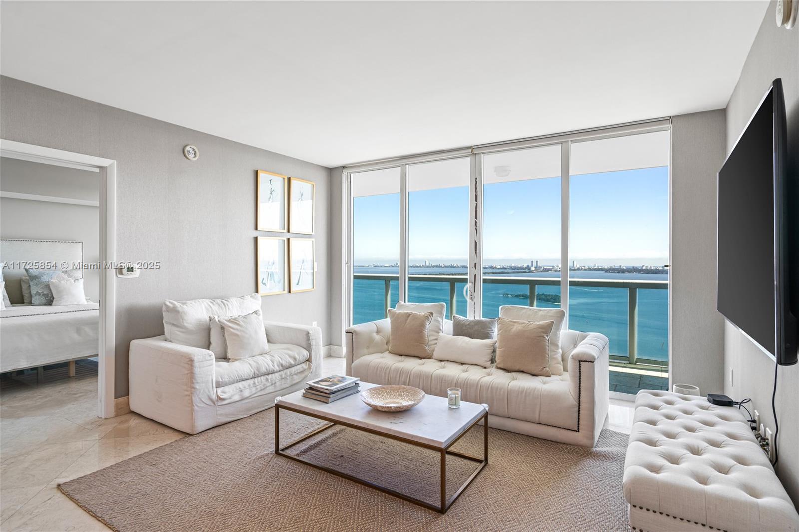 1800 N Bayshore Dr # 3207