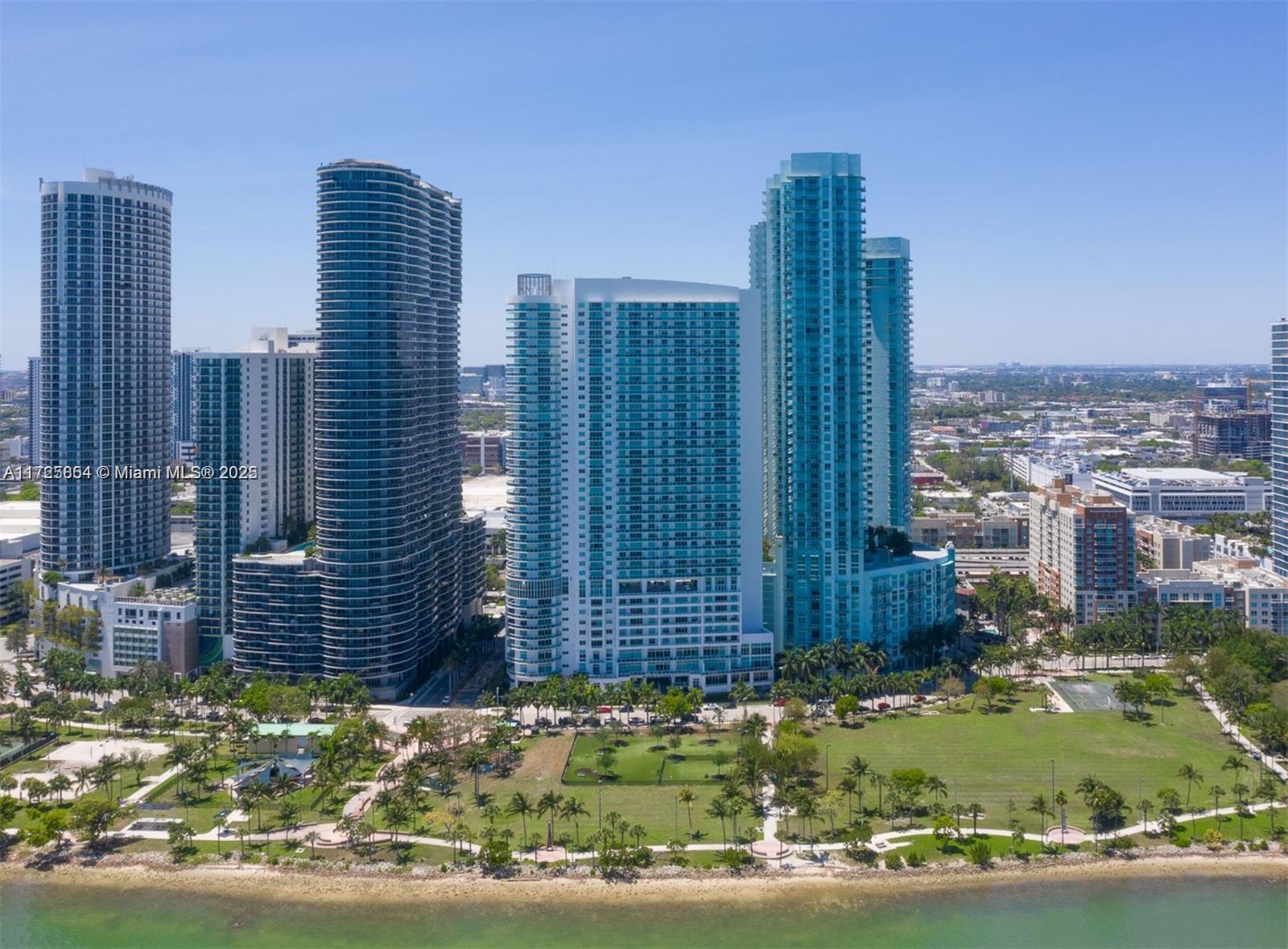 1800 N Bayshore Dr # 3207
