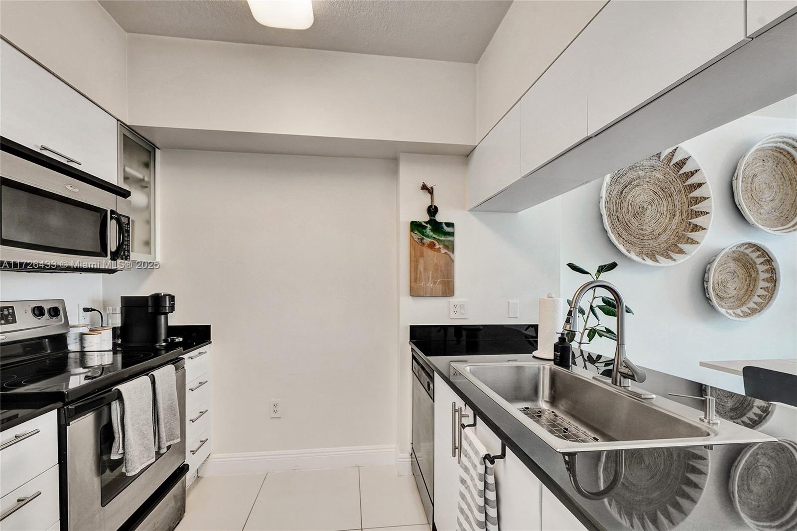 1750 N Bayshore Dr # 4805