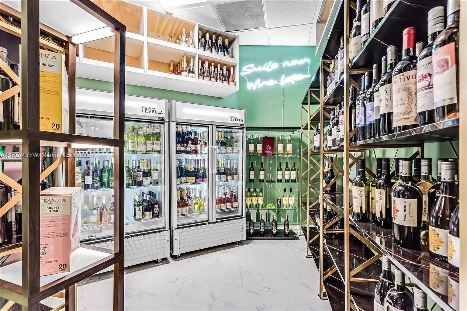 1750 N Bayshore Dr # 4805