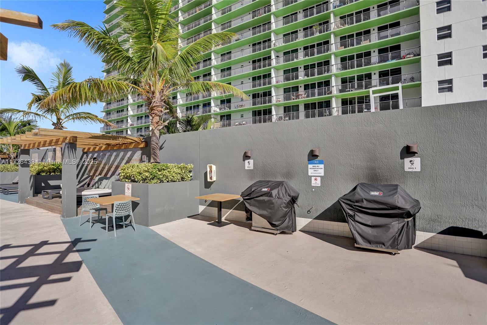 1750 N Bayshore Dr # 4805