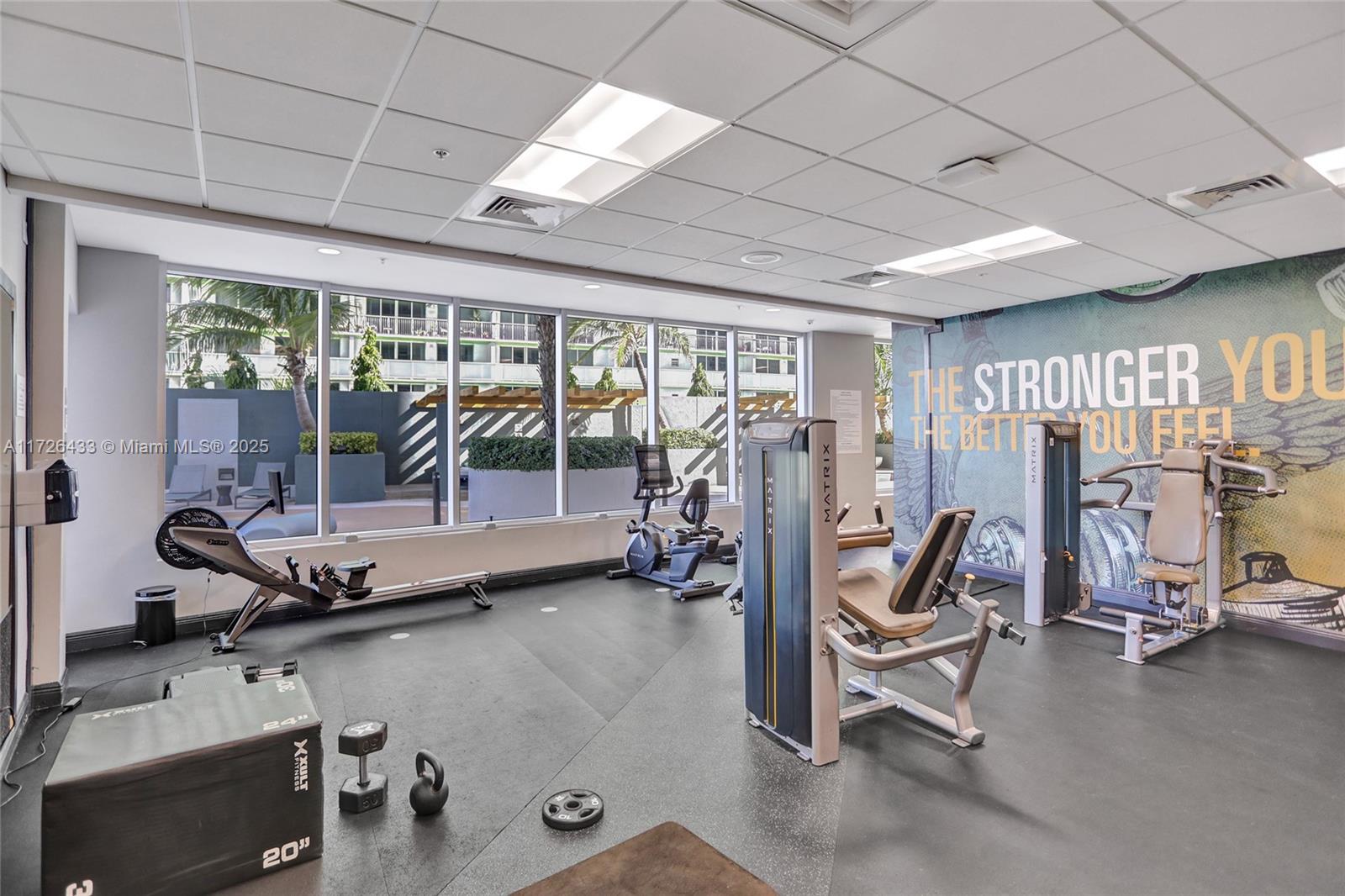 1750 N Bayshore Dr # 4805