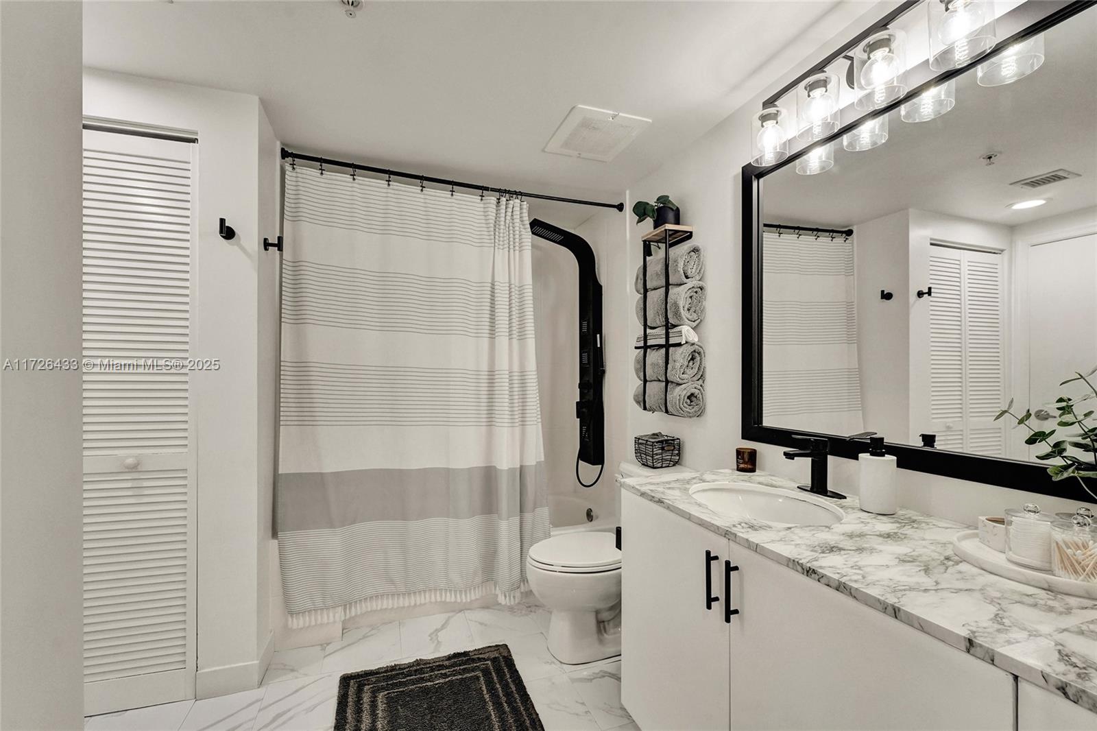 1750 N Bayshore Dr # 4805