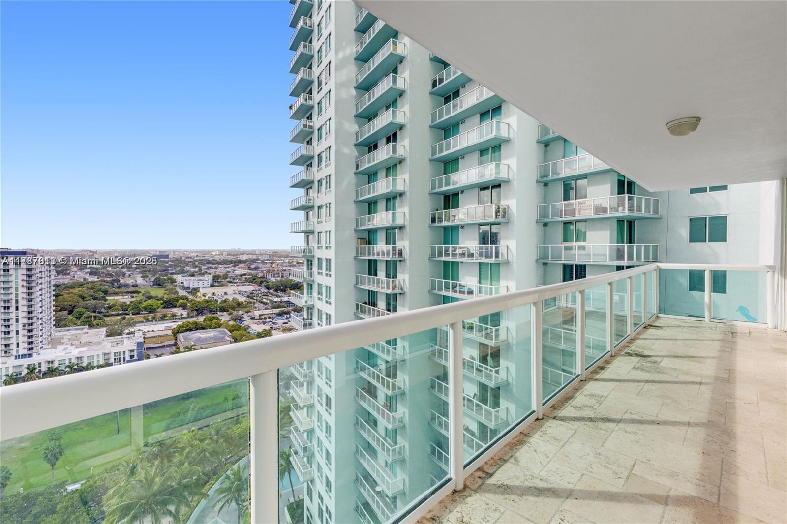 1800 N Bayshore Dr # 2510