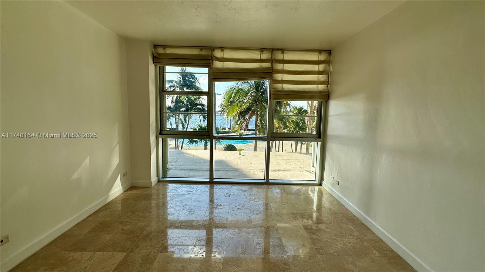 2451 Brickell Ave # 2T