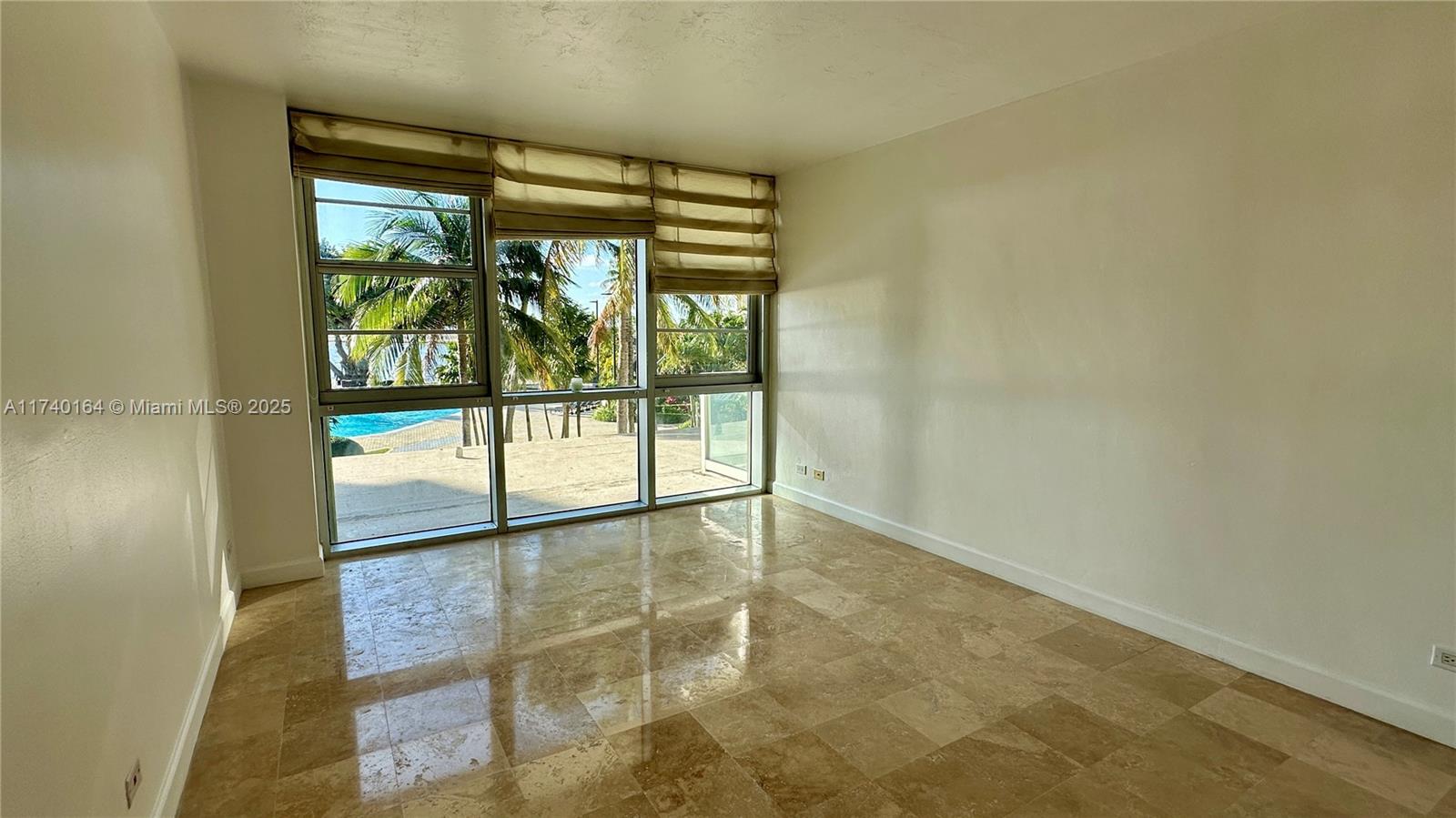 2451 Brickell Ave # 2T