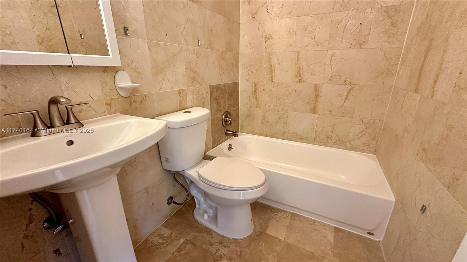2451 Brickell Ave # 2T