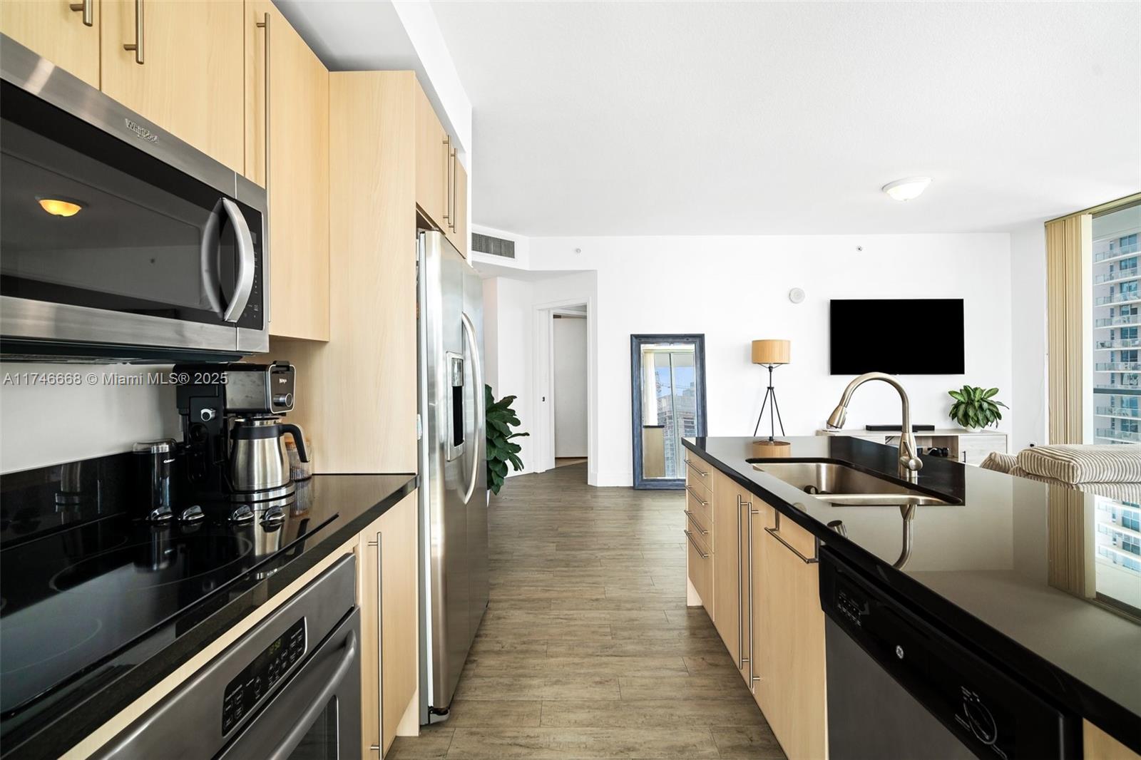 79 SW 12th St Unit: 2706-S