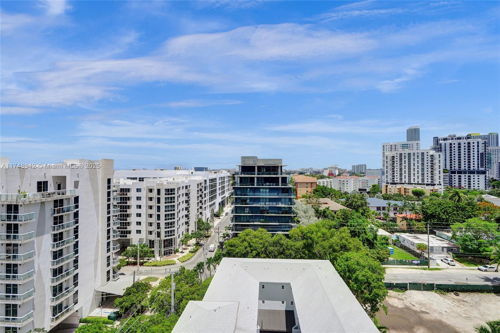 1600 SW 1st Ave # 902
