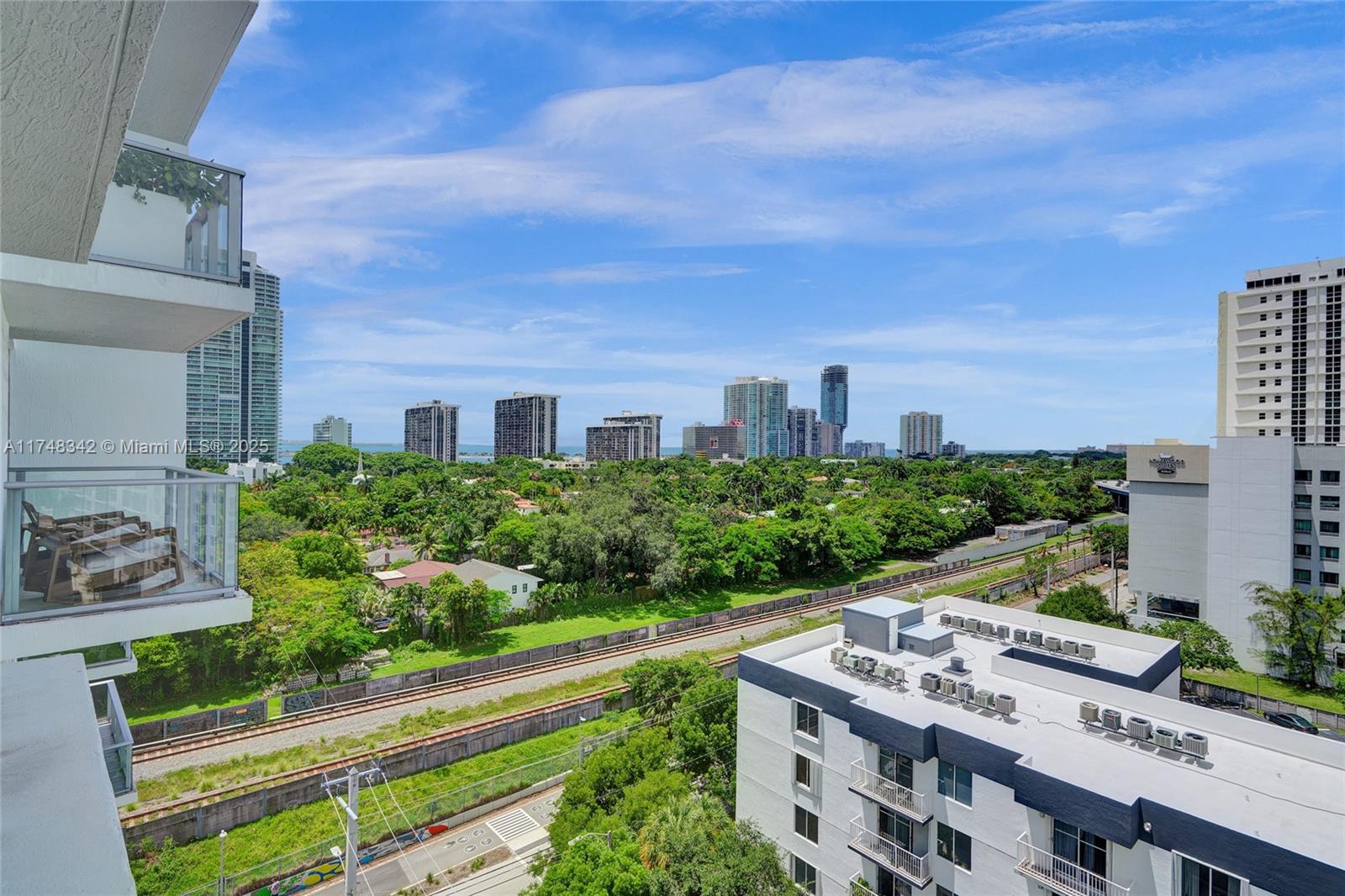 1600 SW 1st Ave # 902