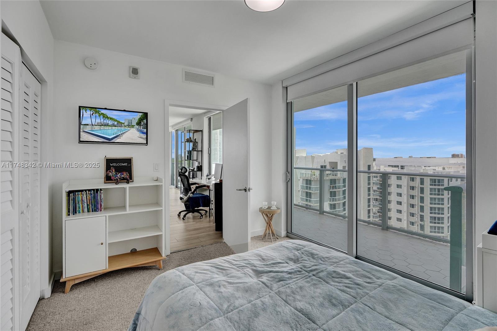 1600 SW 1st Ave # 902