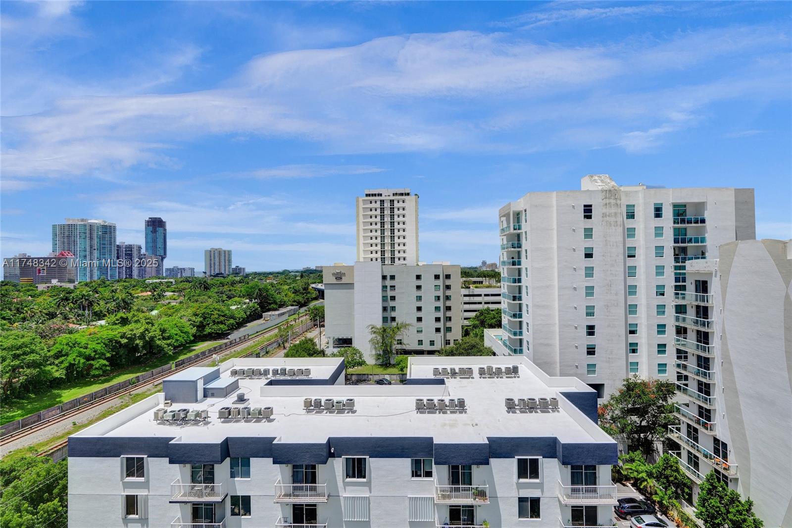 1600 SW 1st Ave # 902