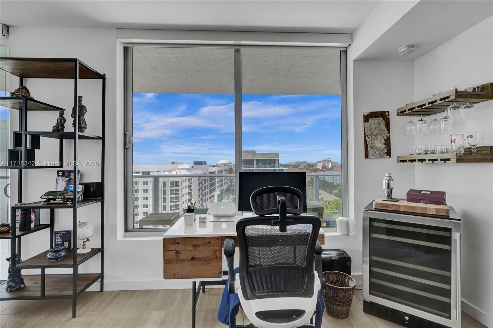 1600 SW 1st Ave # 902