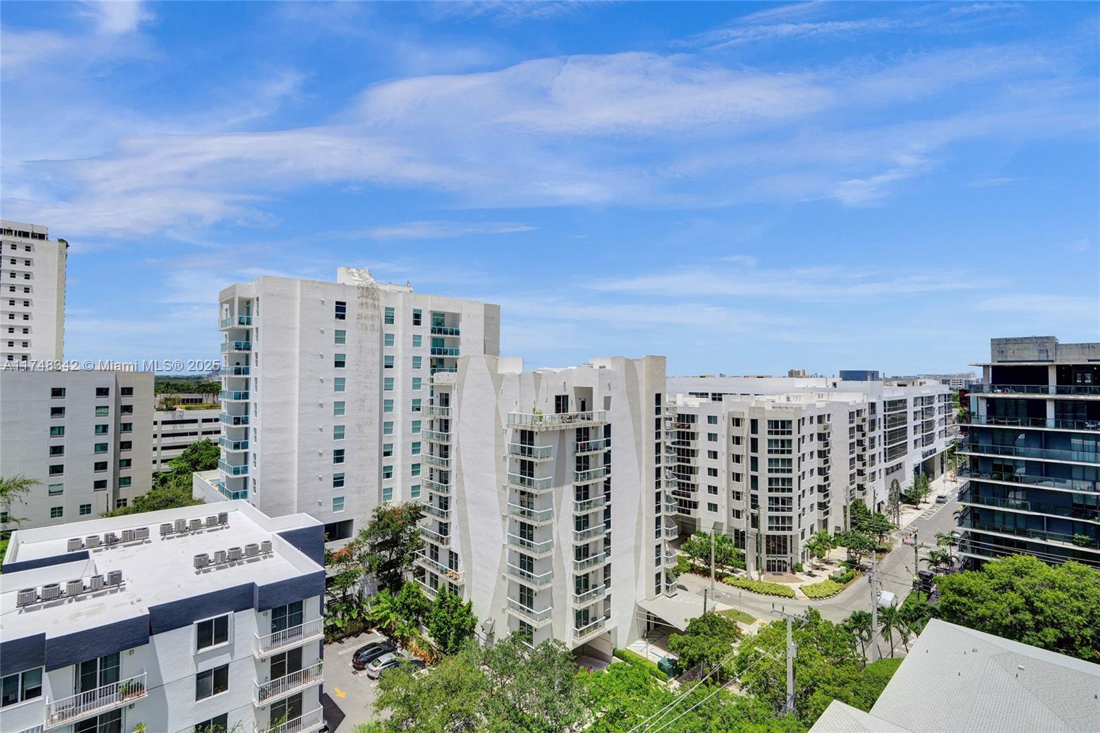 1600 SW 1st Ave # 902