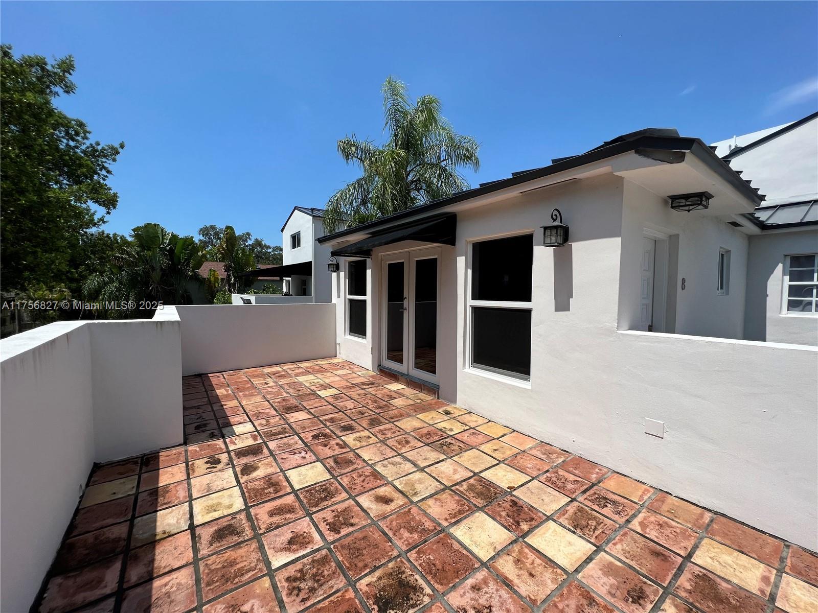 2918 Bird Ave # 8