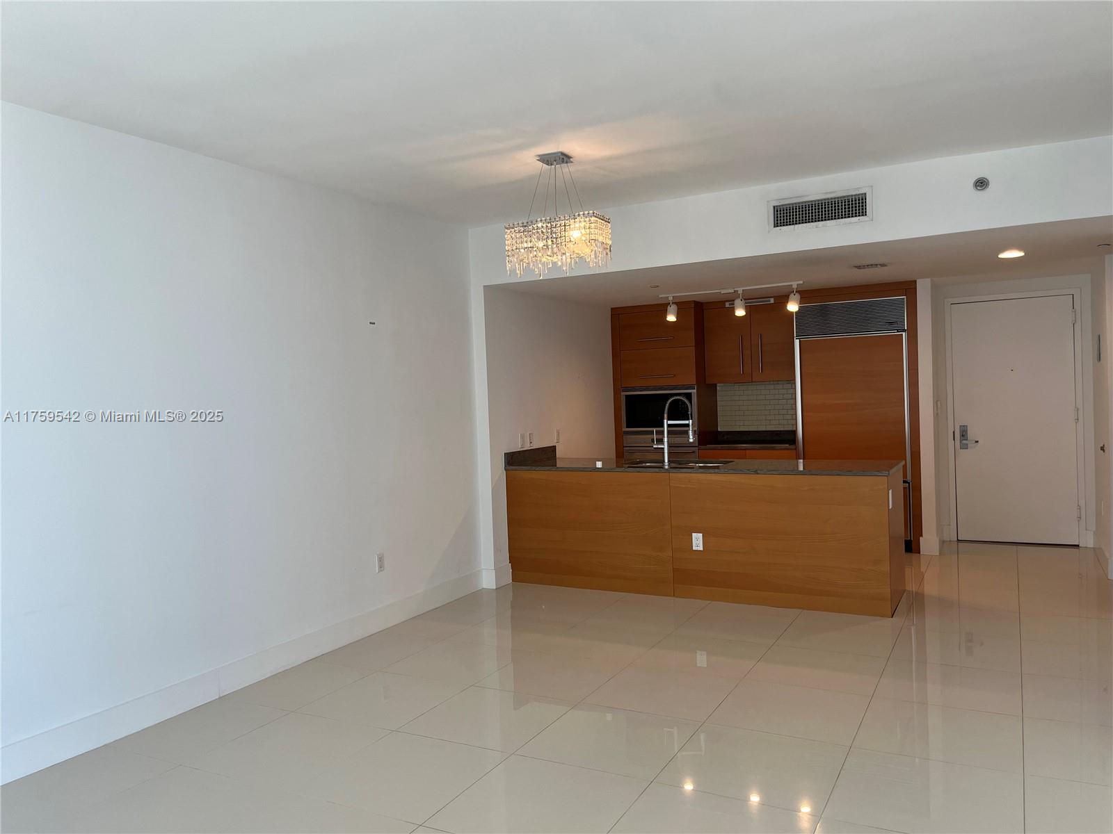 475 Brickell Ave # 3011