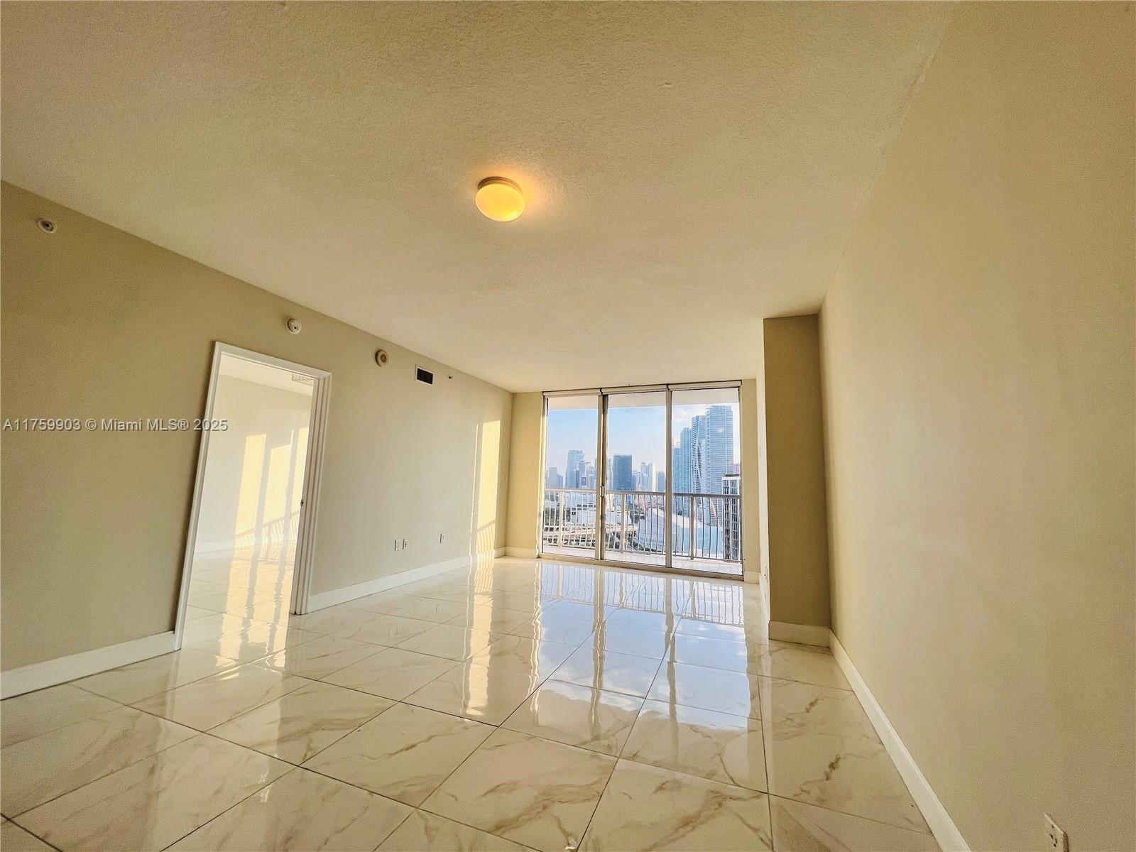 1750 N Bayshore Dr # 2612