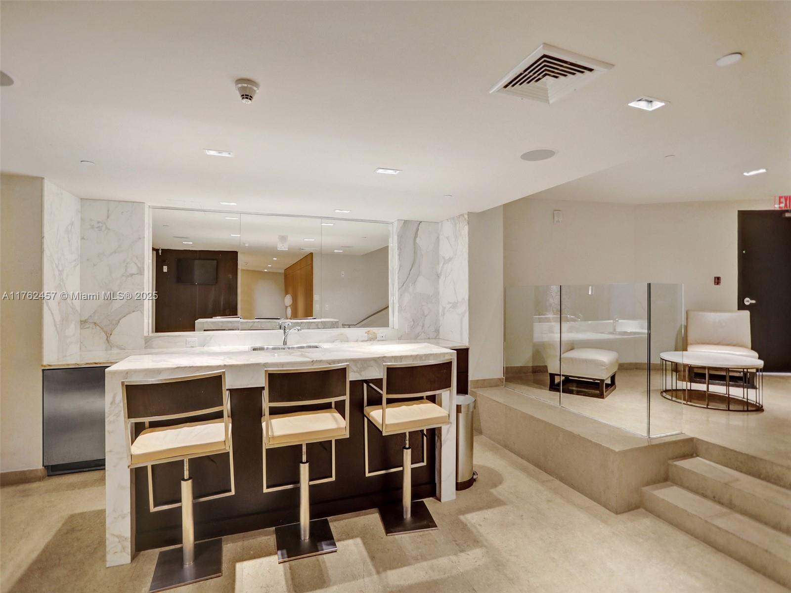 900 Biscayne Blvd # 5510