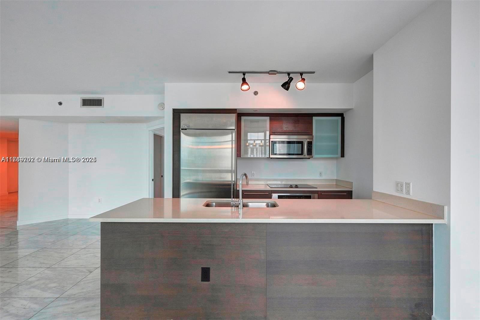 55 SE 6th St # 3401