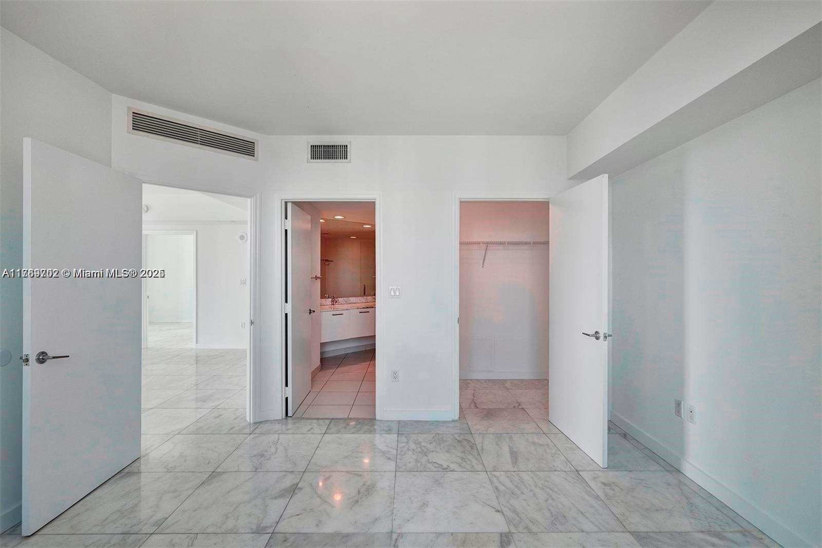 55 SE 6th St # 3401