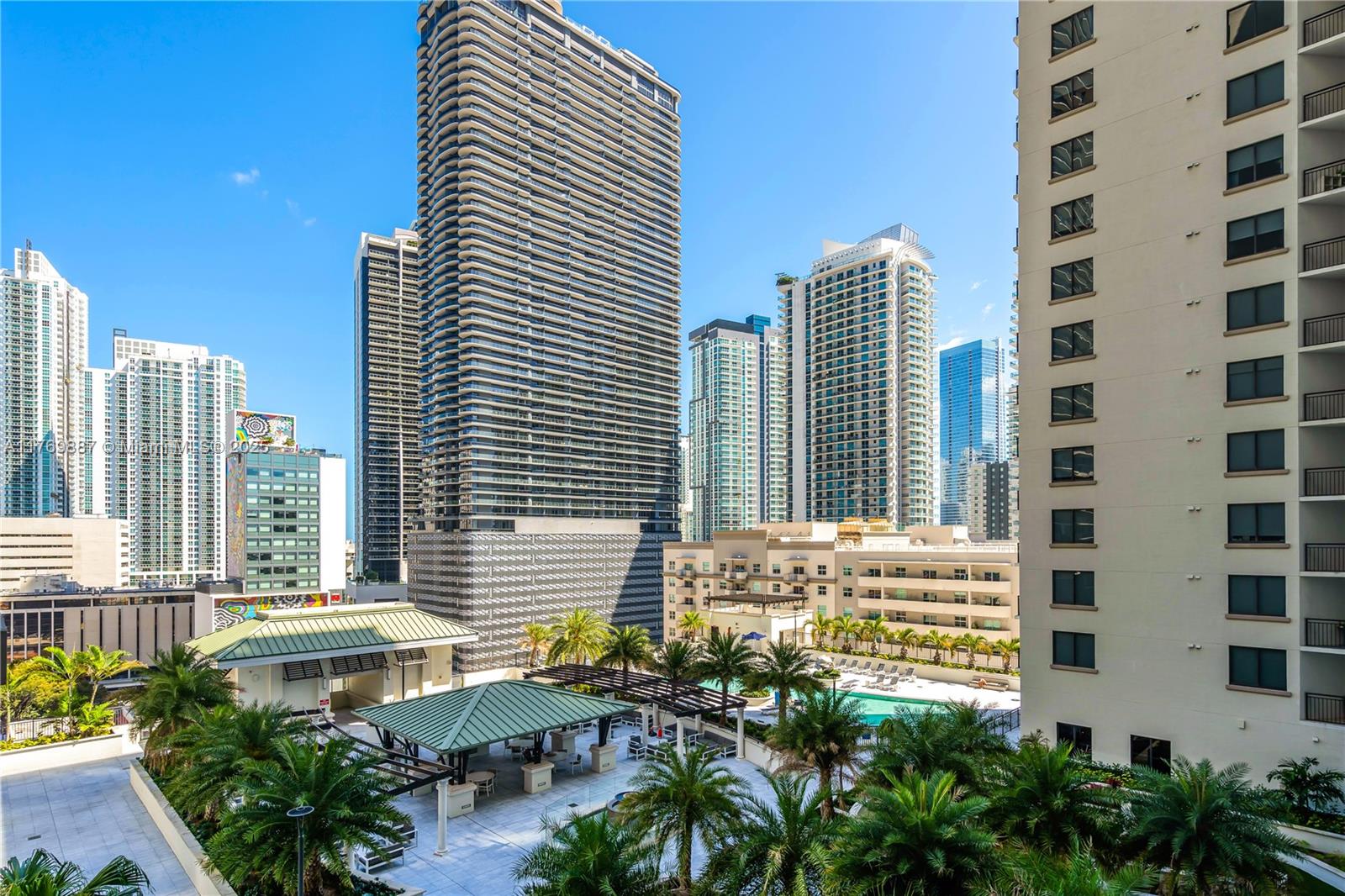 999 SW 1st Ave # 1516