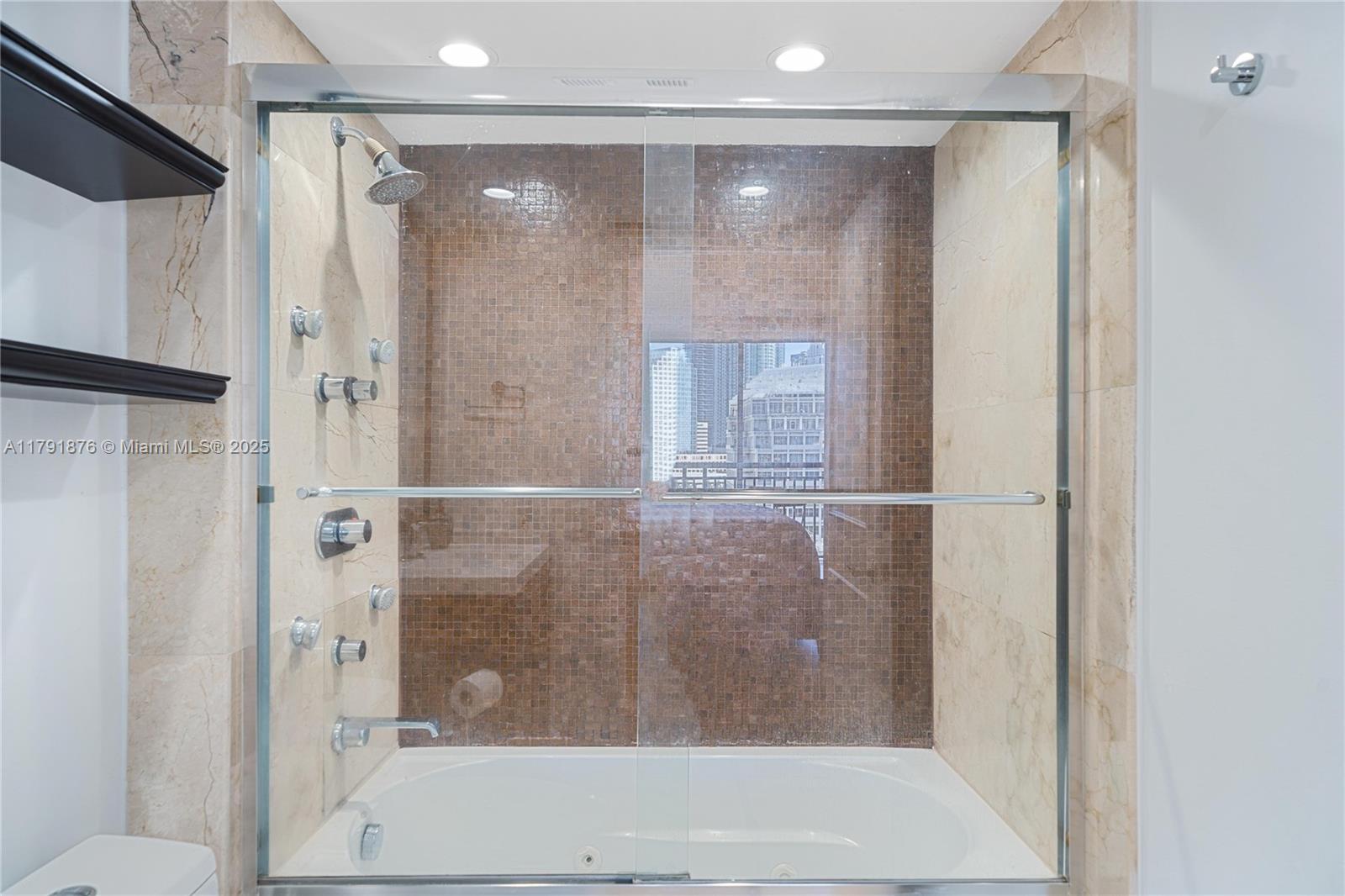 540 Brickell Key Dr # 1411