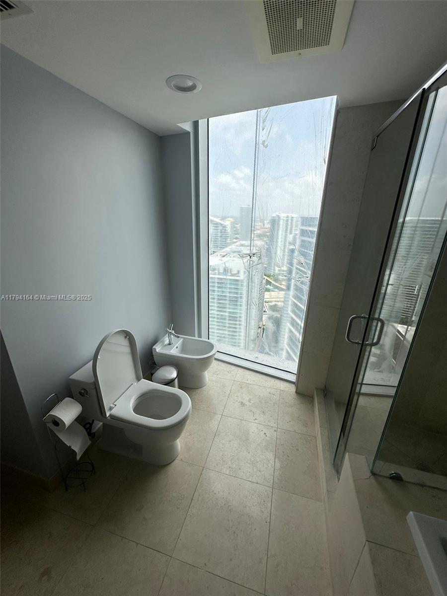 495 Brickell Ave # 5211