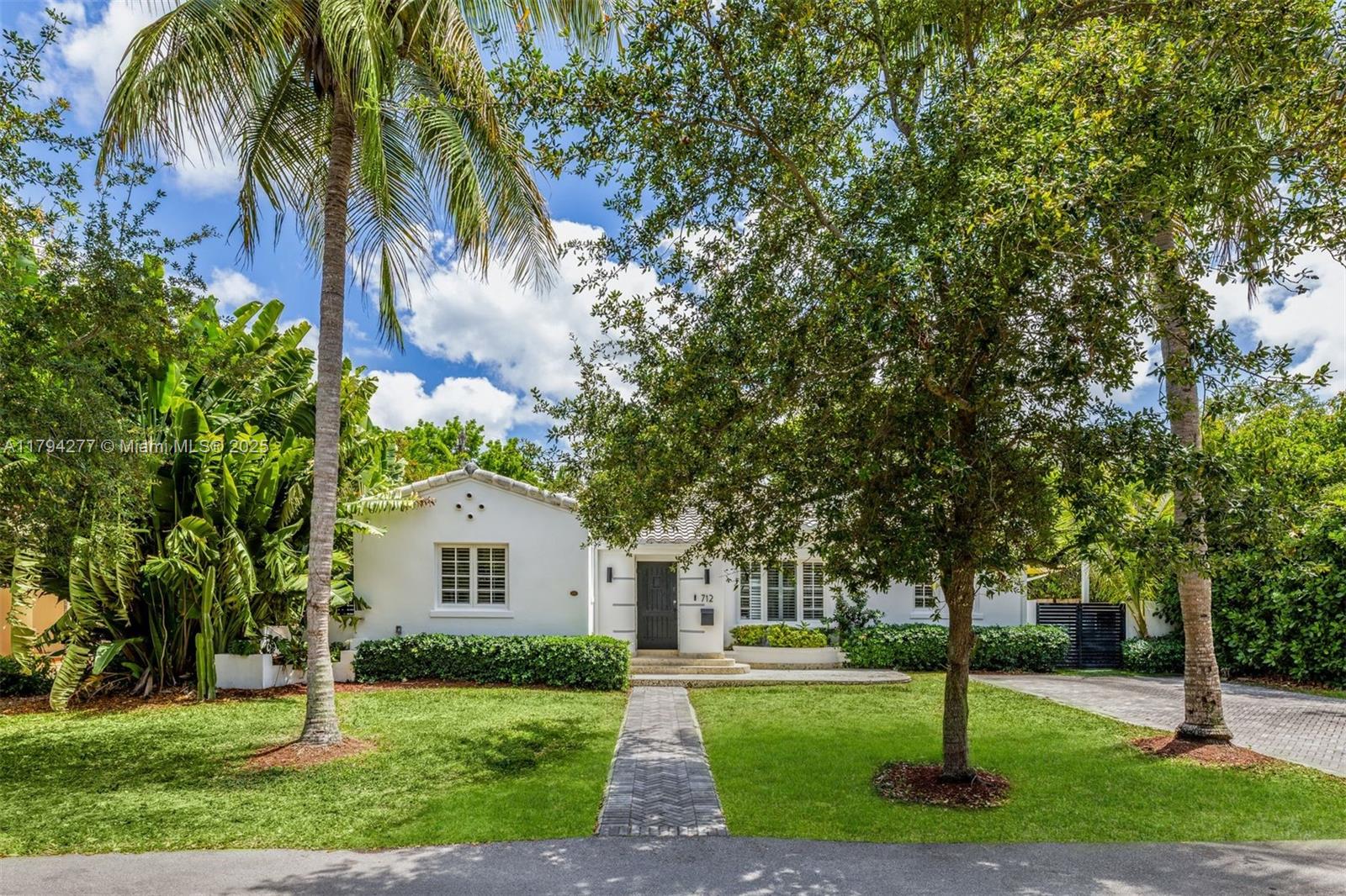 712 NE 72nd St