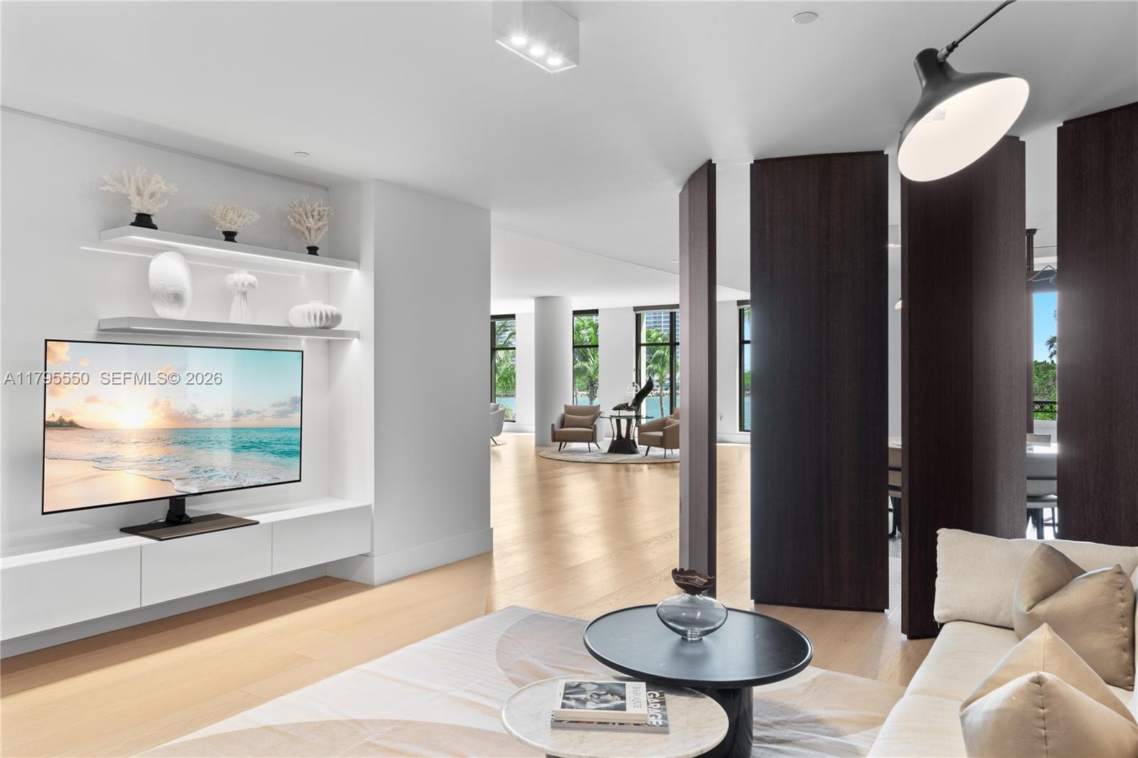 Palazzo Del Sol 7025