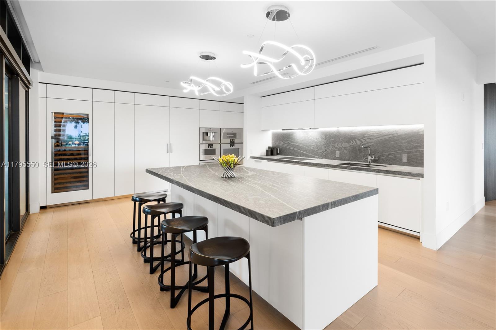 Palazzo Del Sol 7025