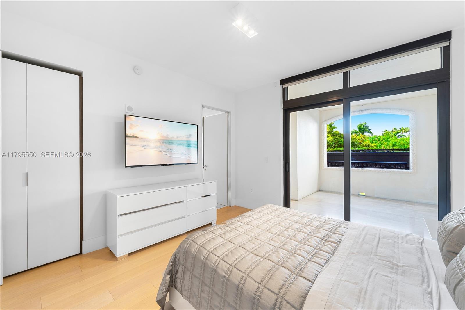 Palazzo Del Sol 7025