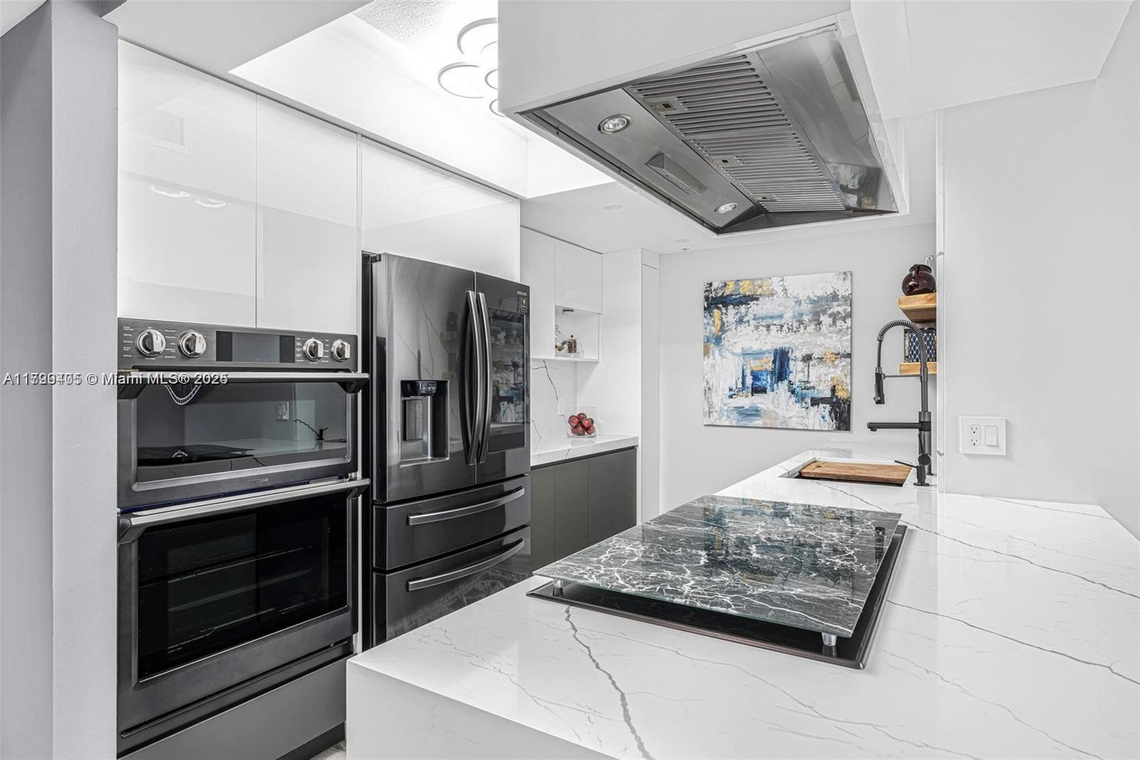 2000 N Bayshore # 314