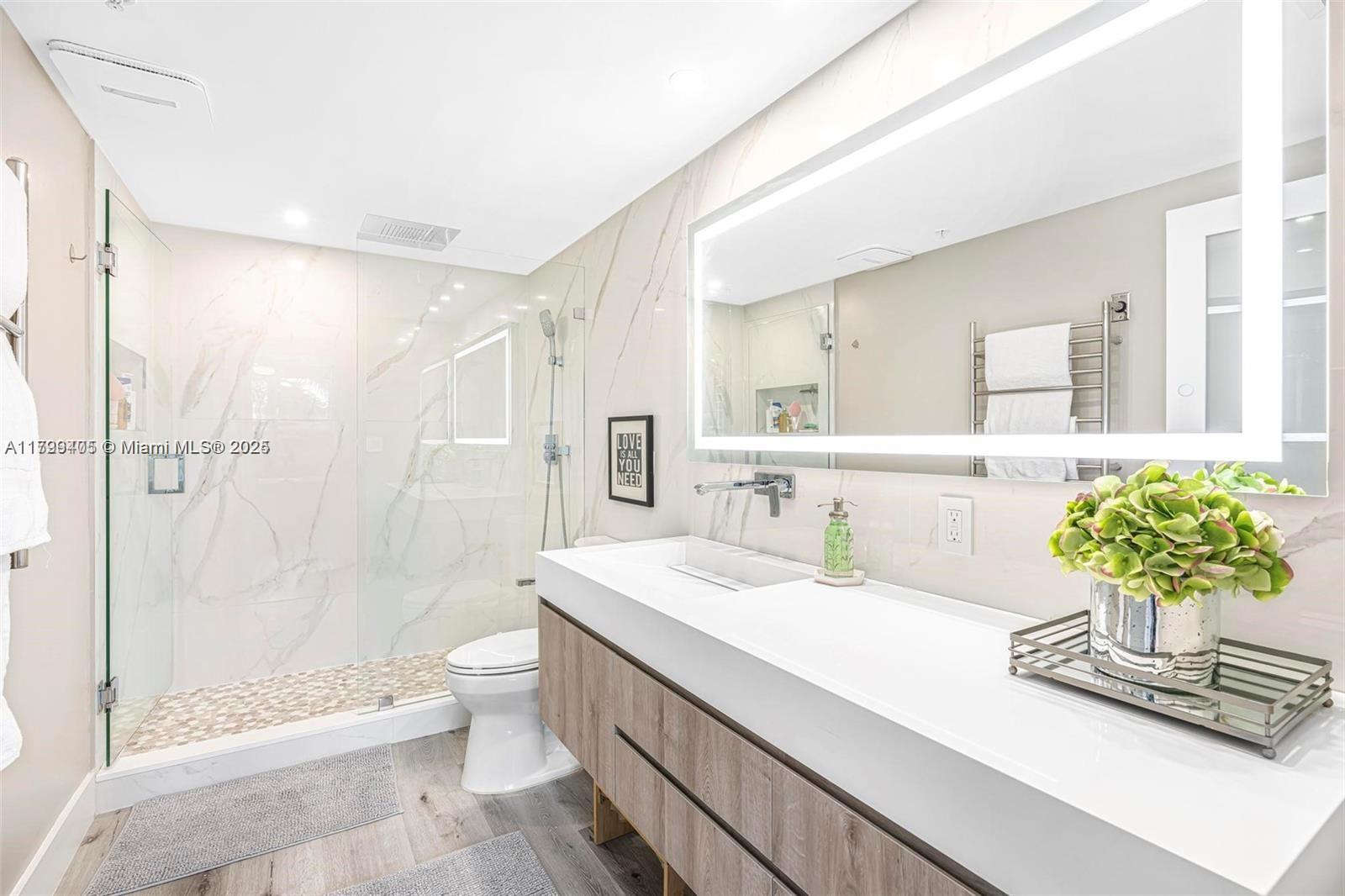 2000 N Bayshore # 314