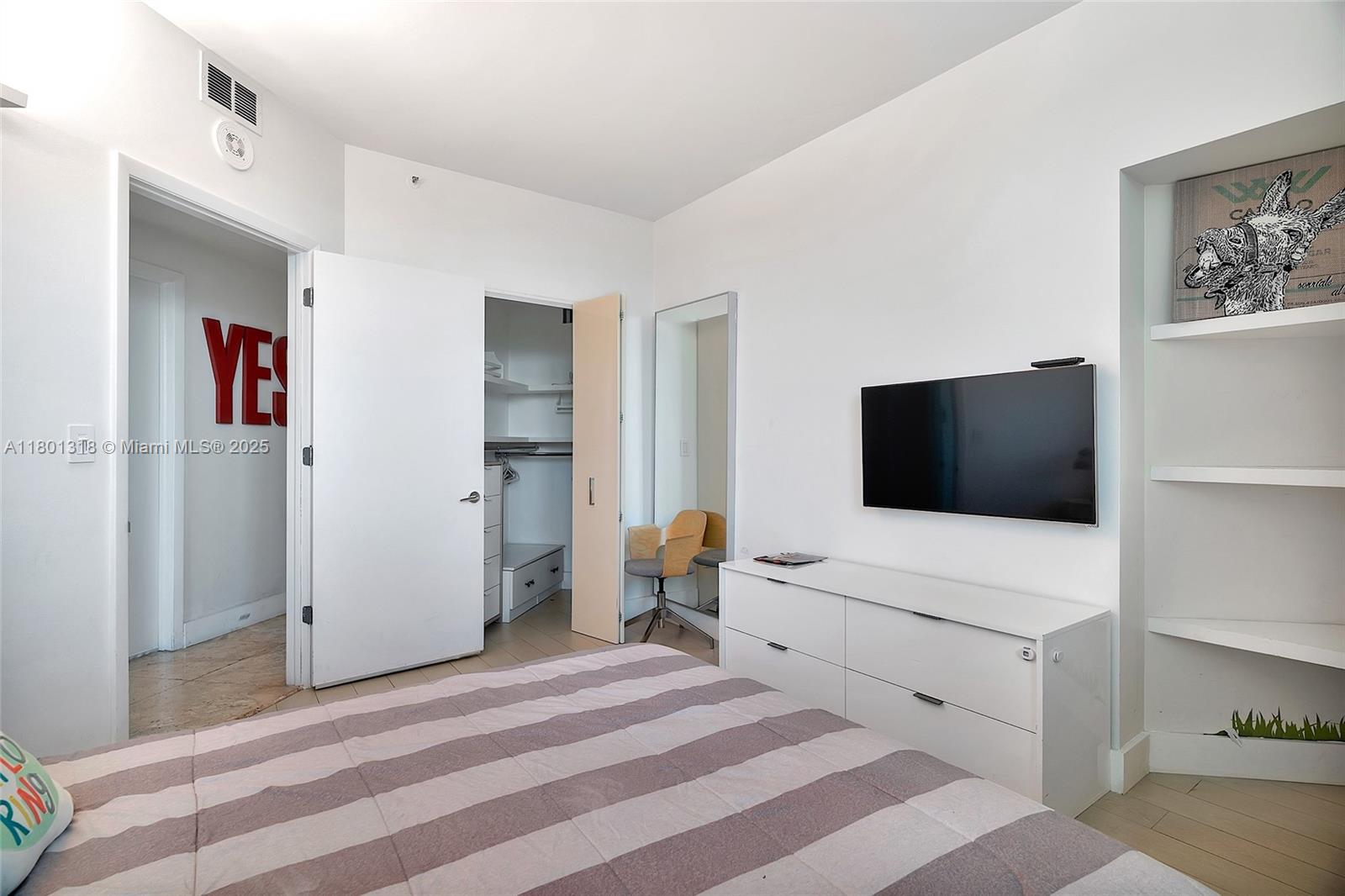 300 S Pointe Dr # 403