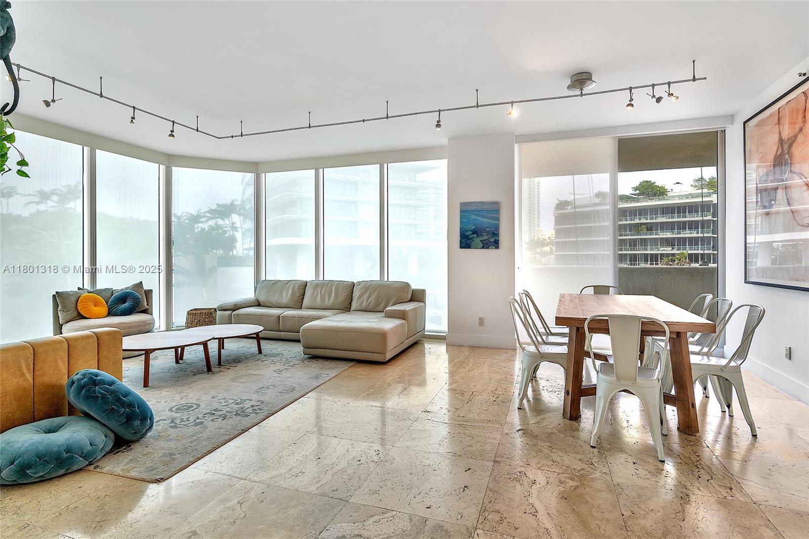 300 S Pointe Dr # 403
