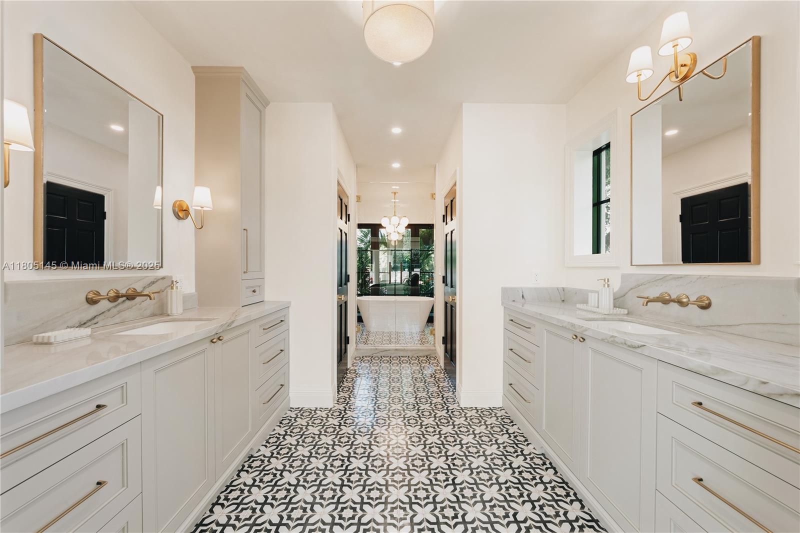 El Tesoro ~ 549 NE 59th Street