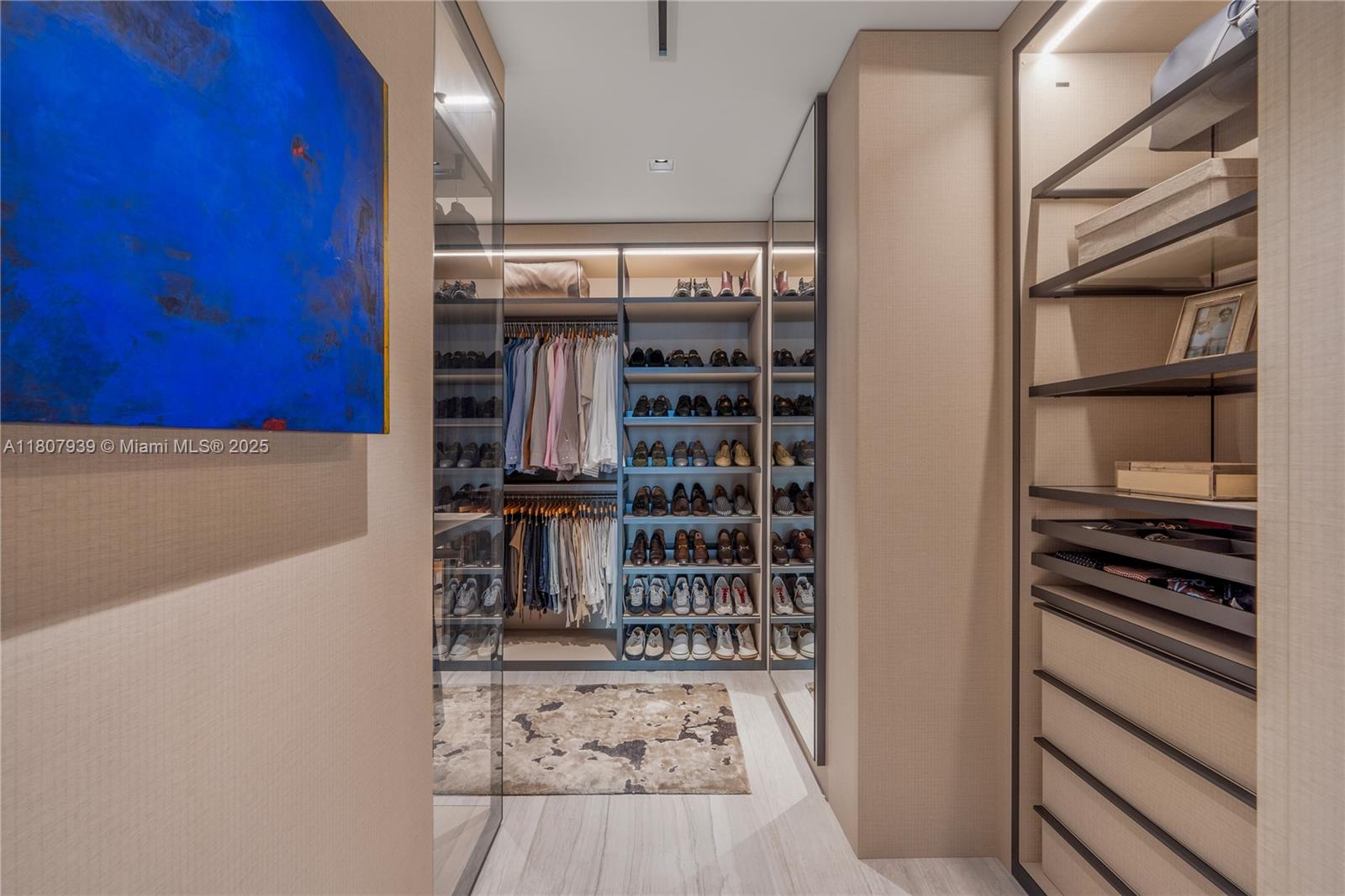 One Thousand Museum 3201