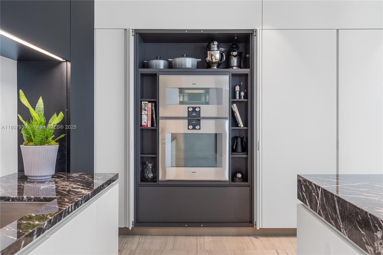 One Thousand Museum 3201