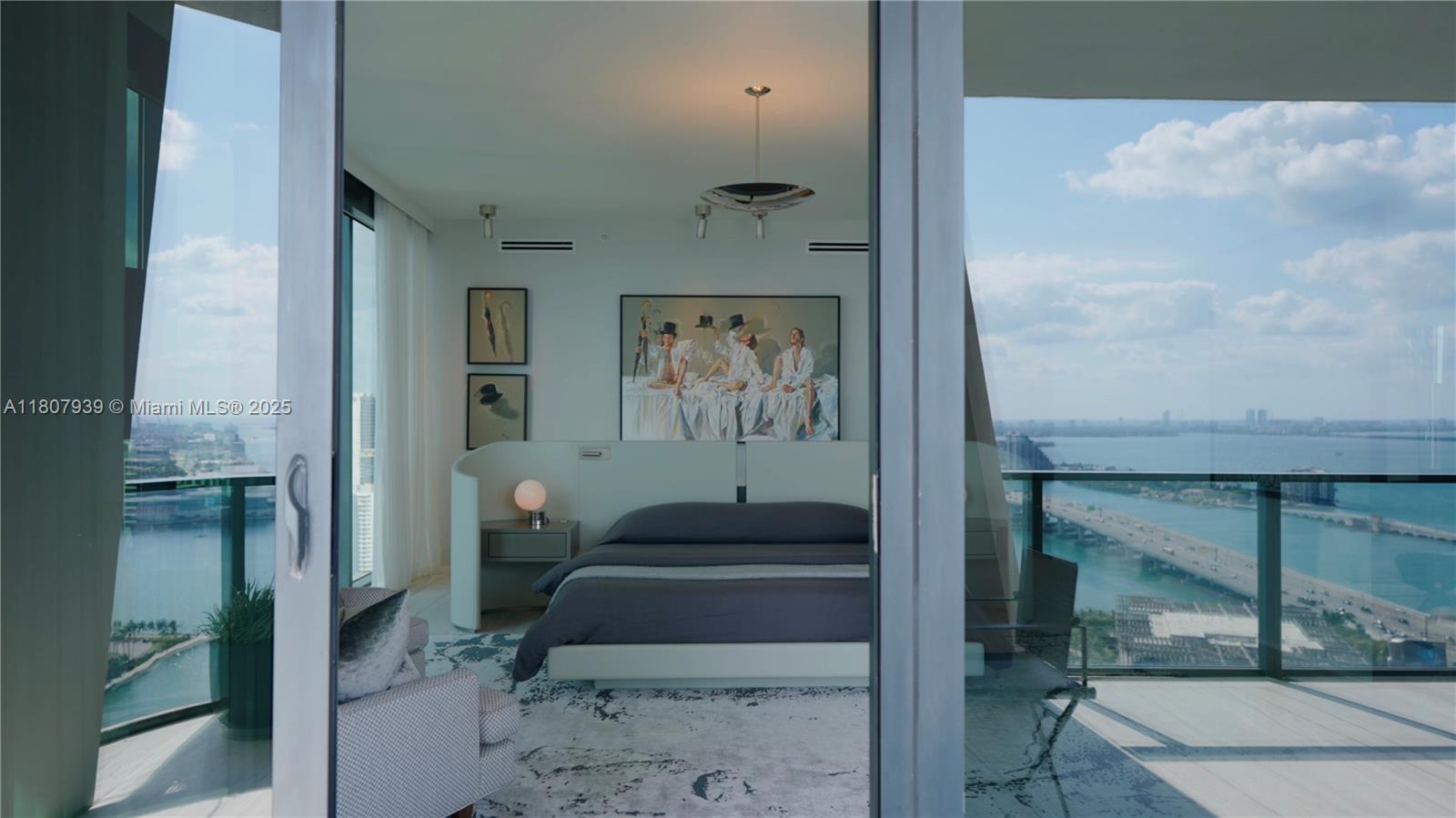 One Thousand Museum 3201