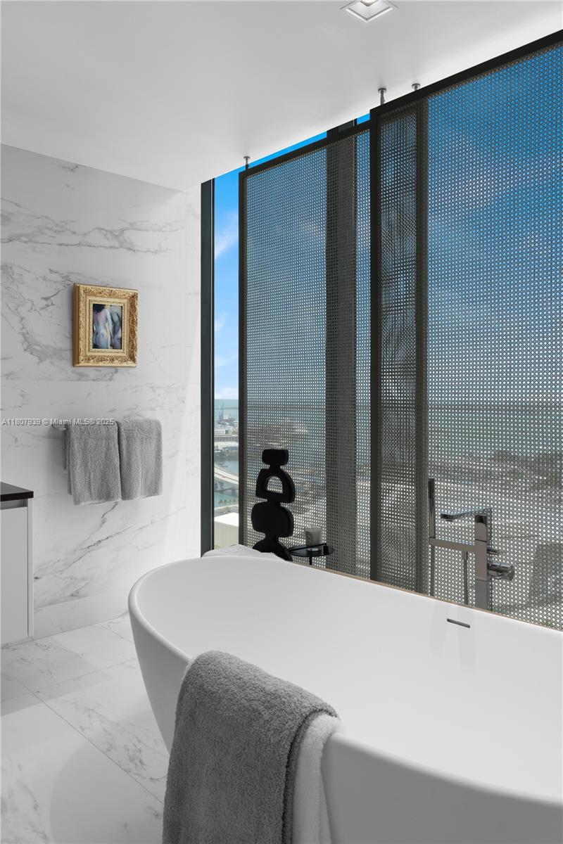 One Thousand Museum 3201