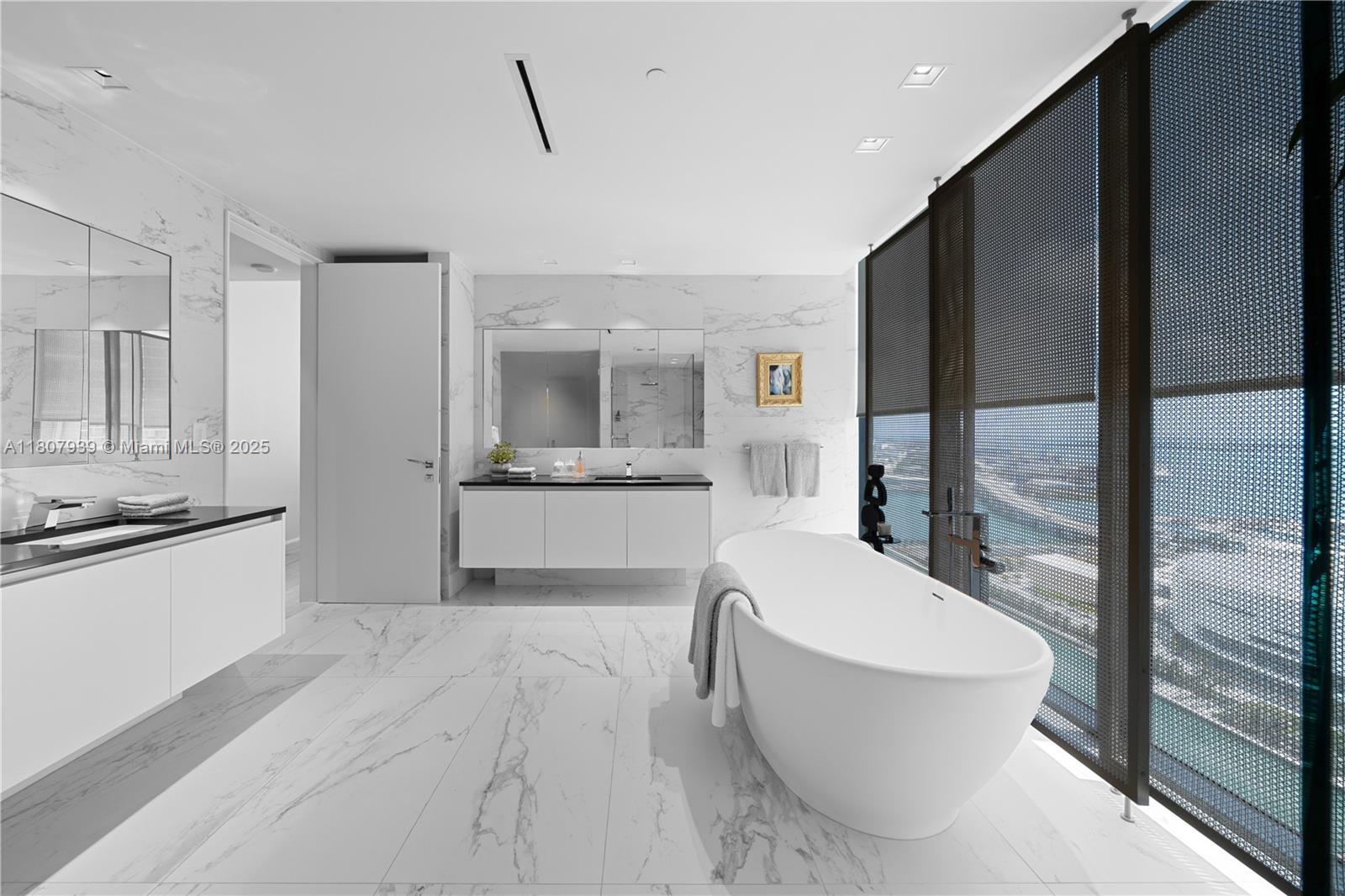 One Thousand Museum 3201