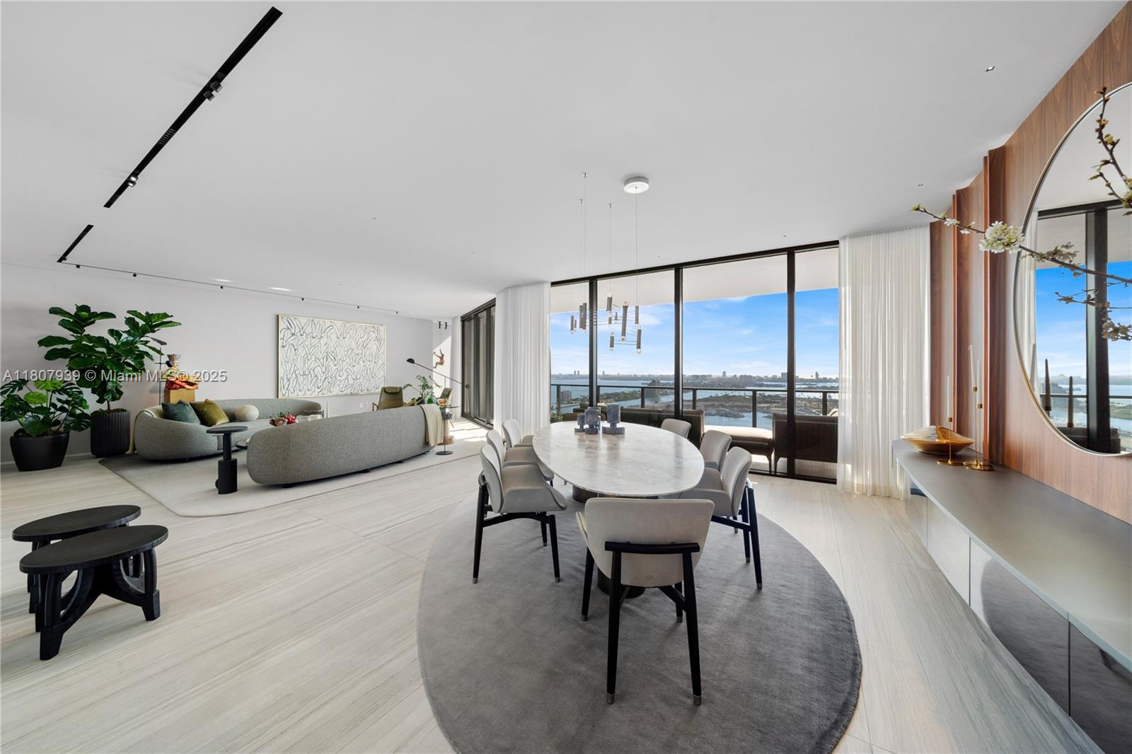 One Thousand Museum 3201