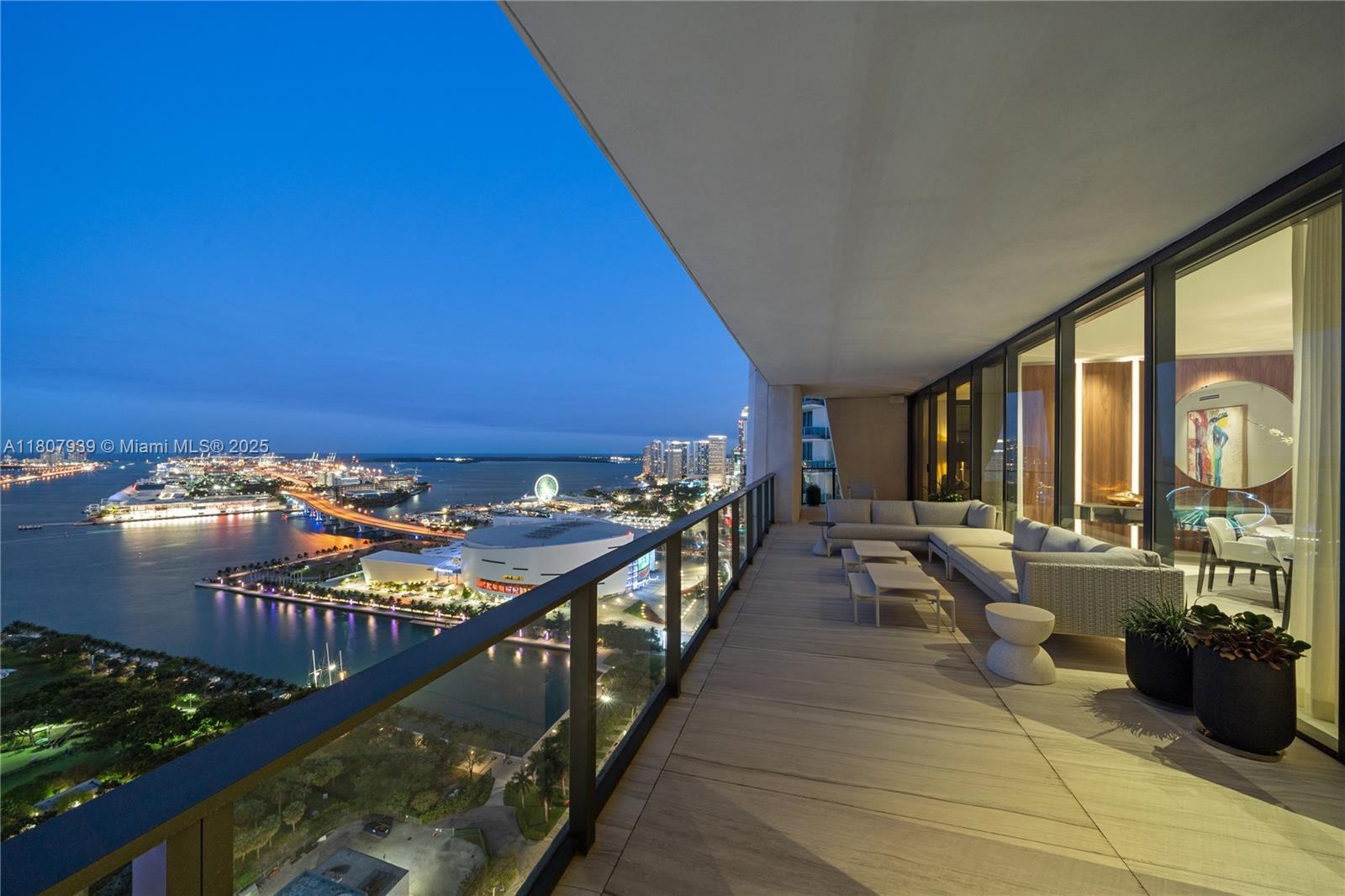 One Thousand Museum 3201