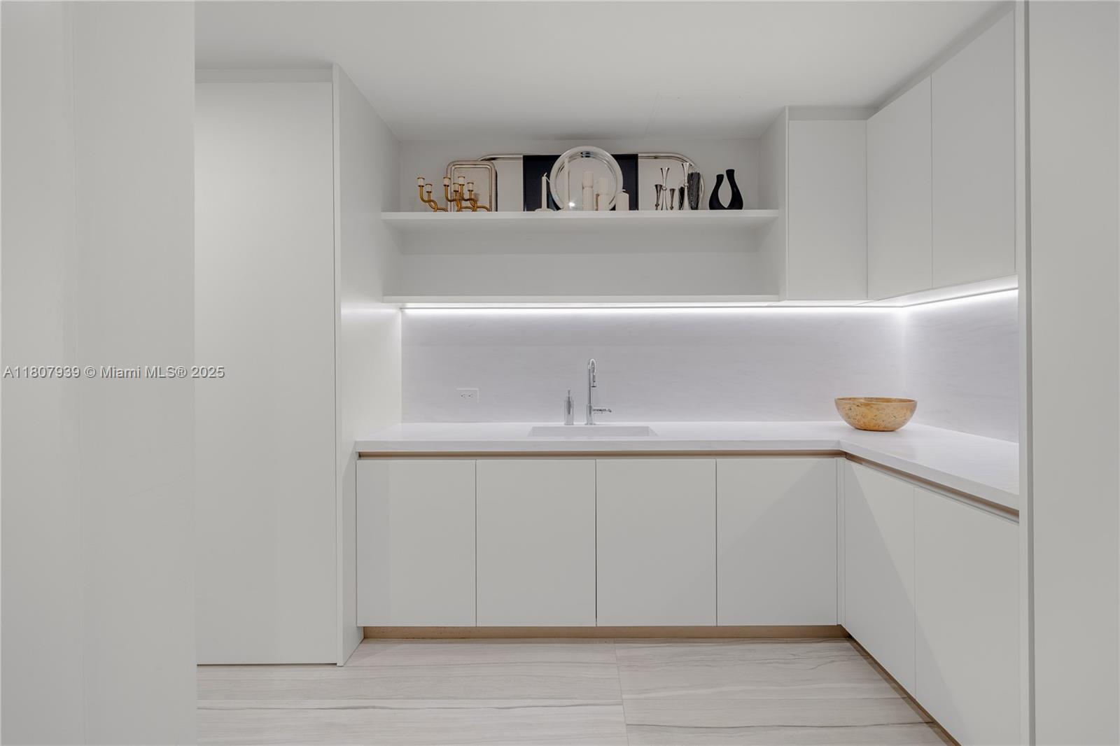 One Thousand Museum 3201