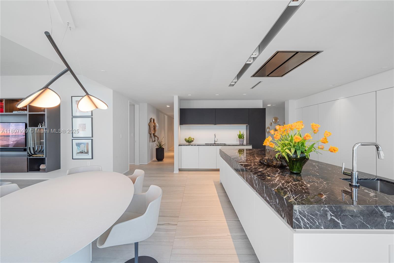 One Thousand Museum 3201