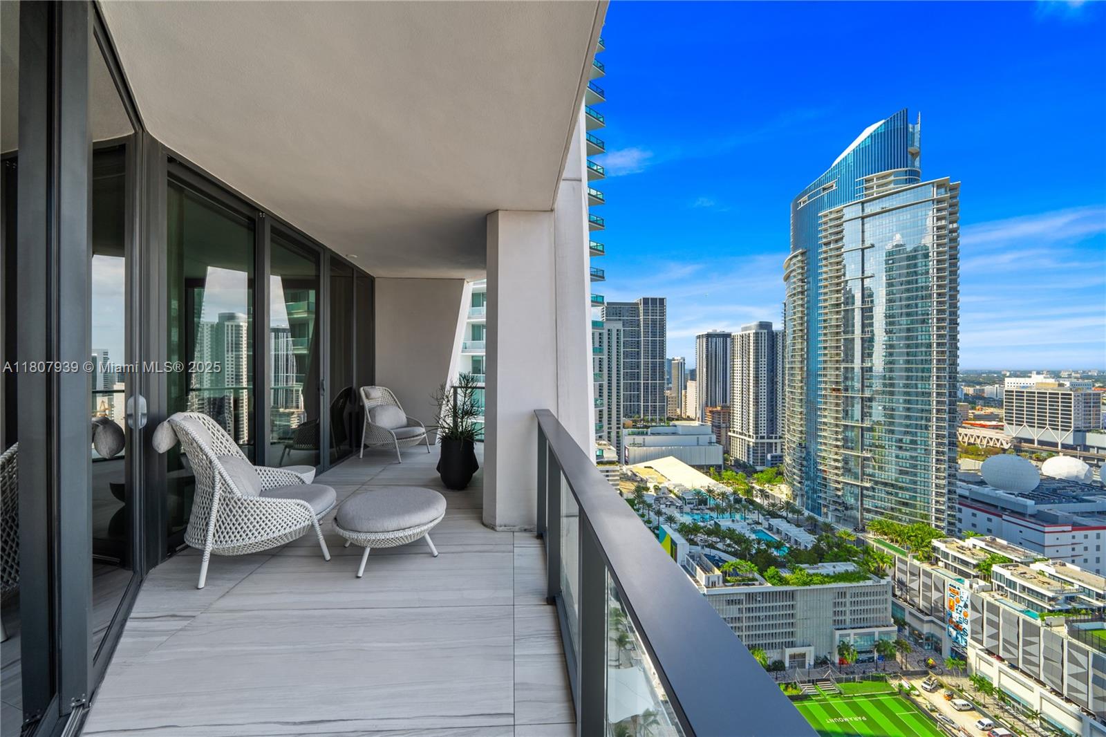 One Thousand Museum 3201