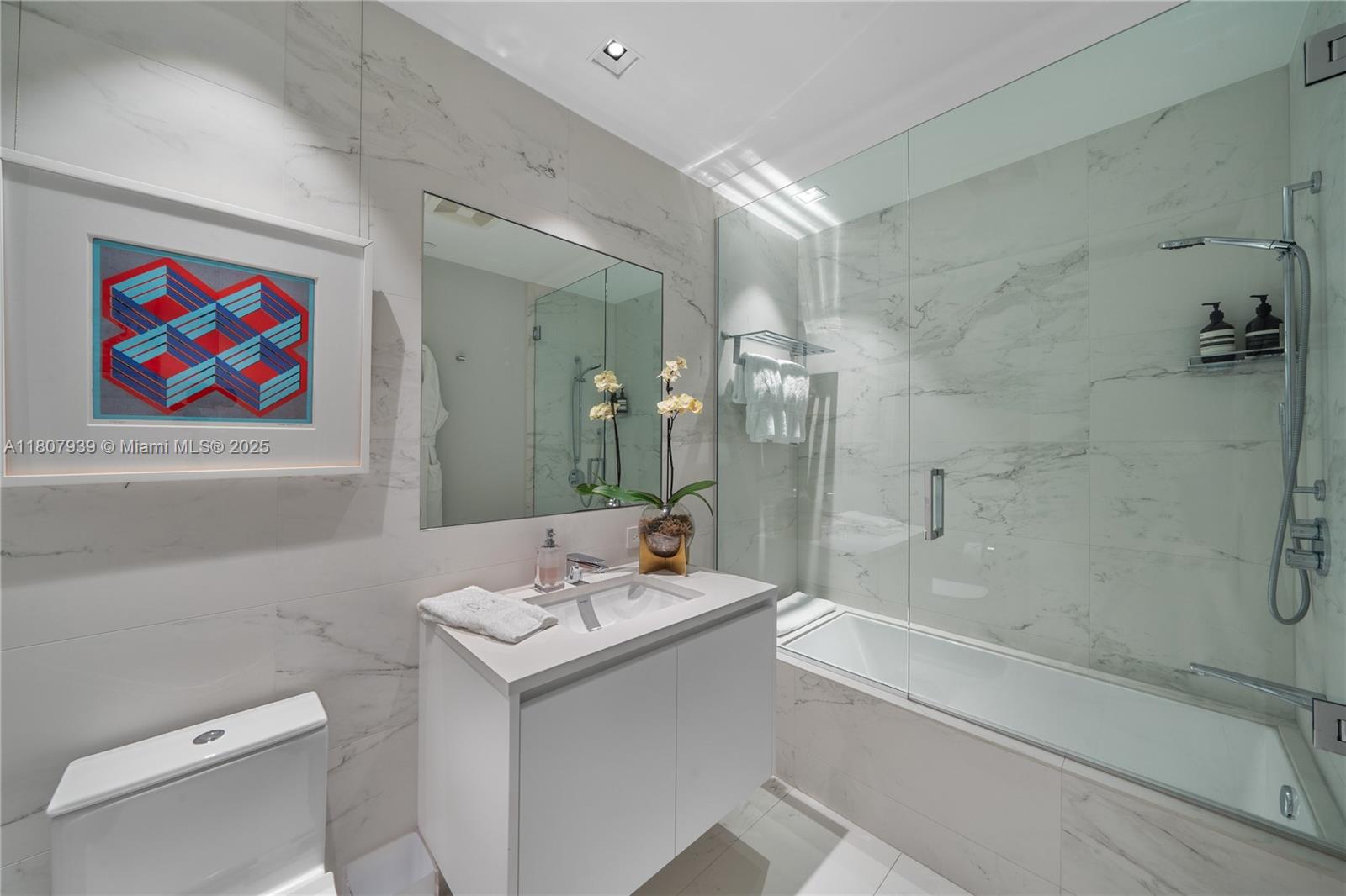 One Thousand Museum 3201