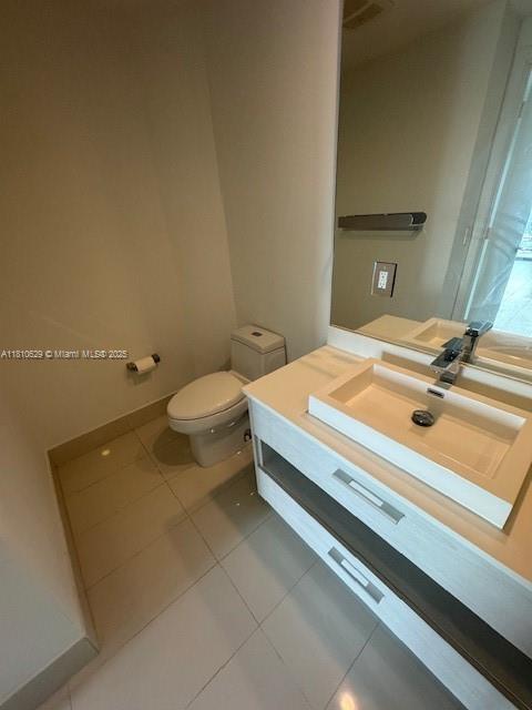 45 SW 9th St # 4010